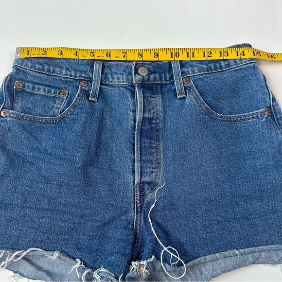 Levi’s 501 Button Fly Shorts - Picture 4 of 4